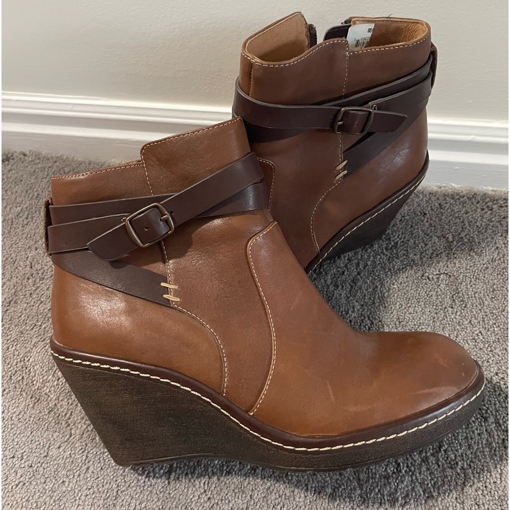SOFFT BROWN LEATHER WEDGE BOOTIE